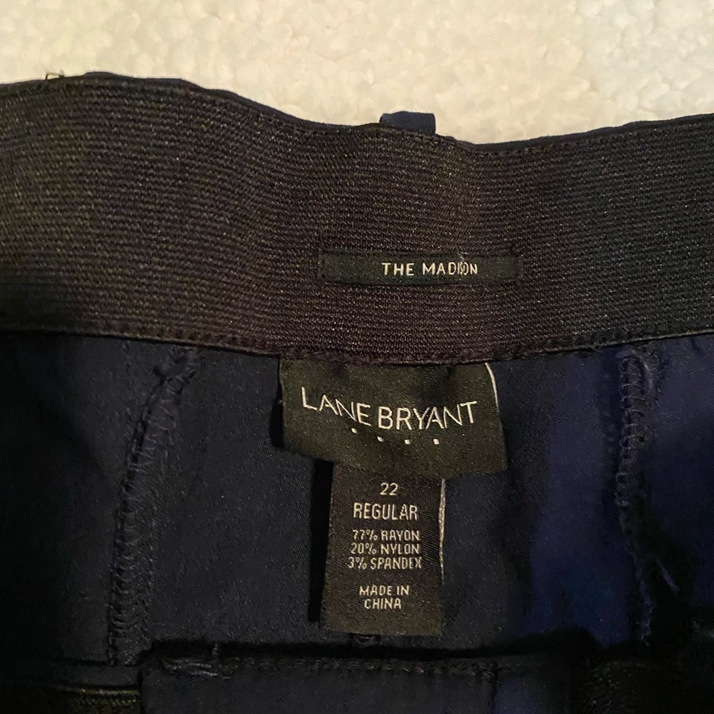 Lane Bryant Women’s Deep Blue Dress Pants elastic waist.  22 regular - Picture 3 of 9